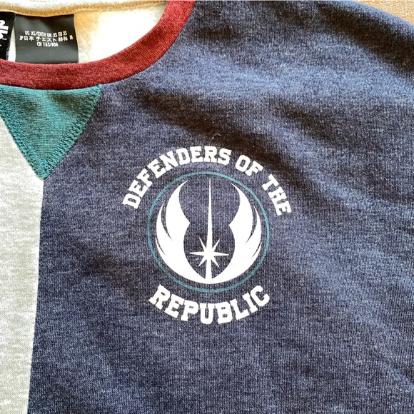 Disney Star Wars Our Universe Skywalker Academy Sweatshirt and Sweat Pants Set - Picture 4 of 14